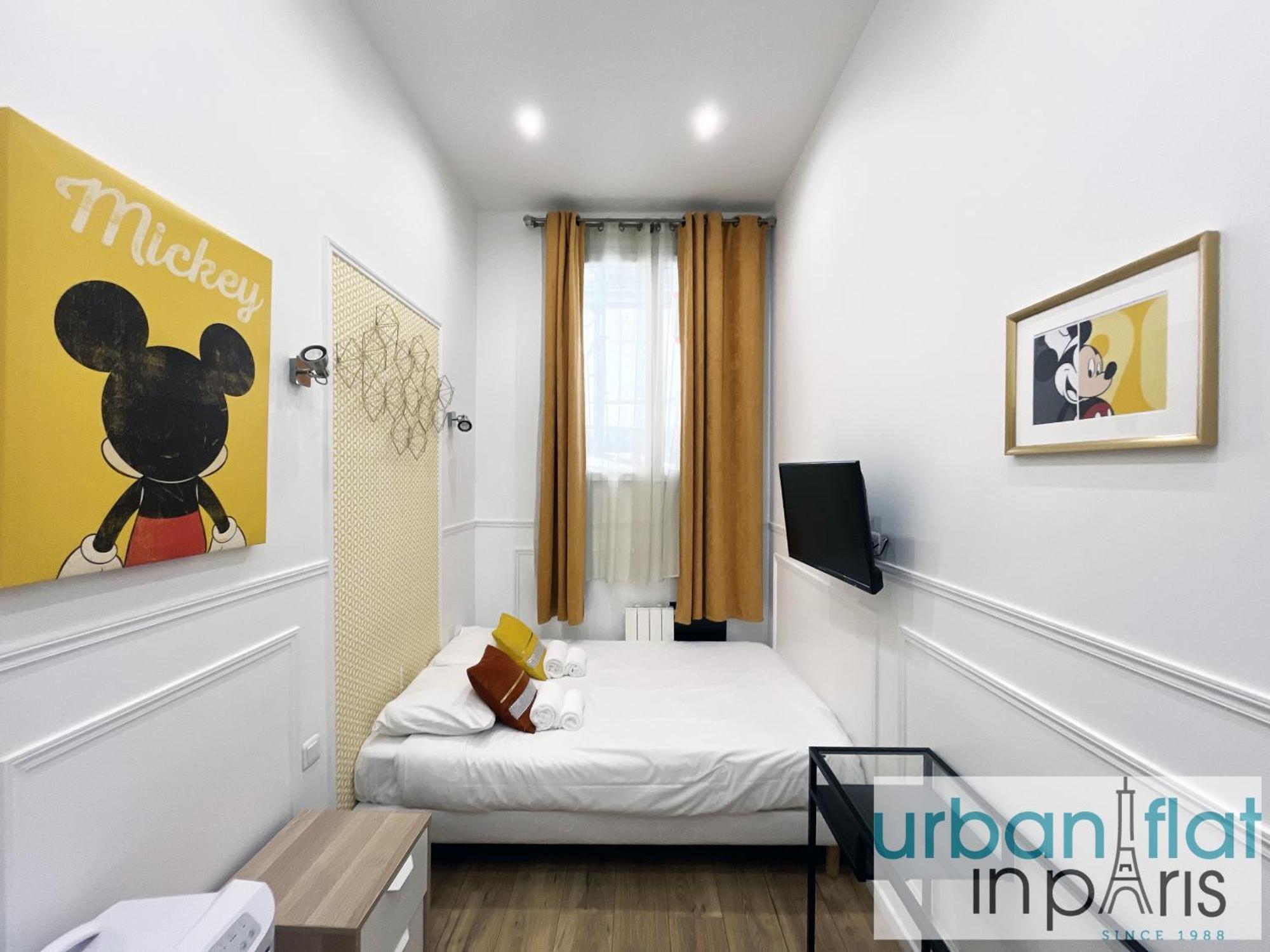72 - Mermoz Mickey Mouse París Exterior foto